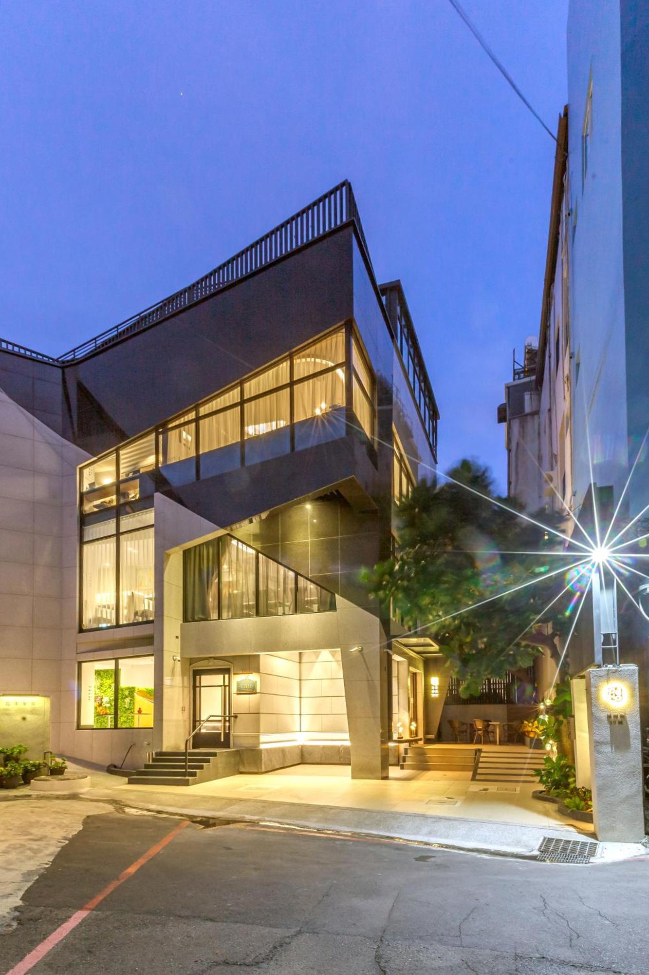 墾丁耳東華苑erdong Manor Bed & Breakfast Exterior photo